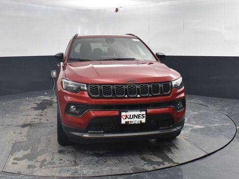 New 2026 Jeep Compass Latitude image 2