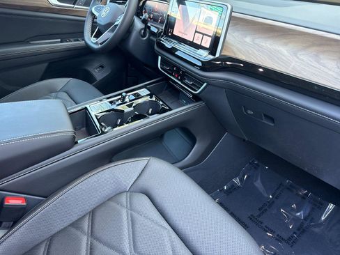 New 2026 Volkswagen Atlas SE AWD/4WD image 16
