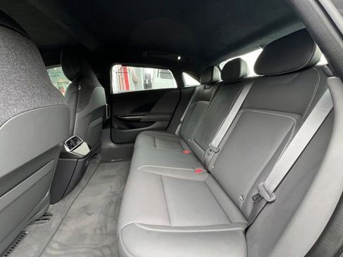 Used 2024 Lucid Air Touring AWD/4WD image 17