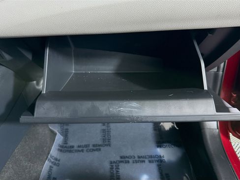 Used 2023 Toyota Corolla LE image 31