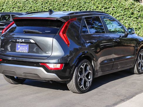 Used 2023 Kia Niro EX Touring FWD image 6