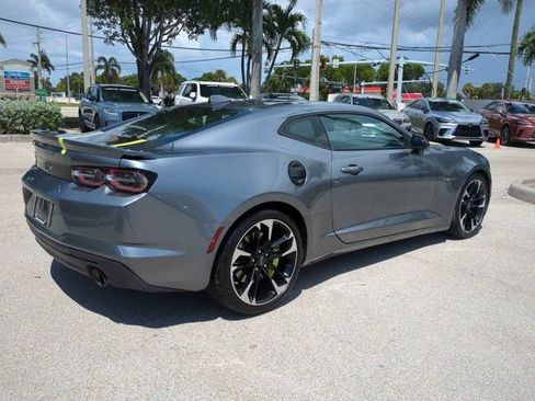 Used 2020 Chevrolet Camaro SS RWD image 4