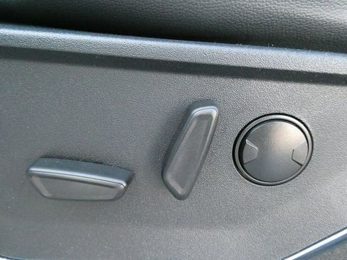 Used 2024 Ford F150 Lariat image 21