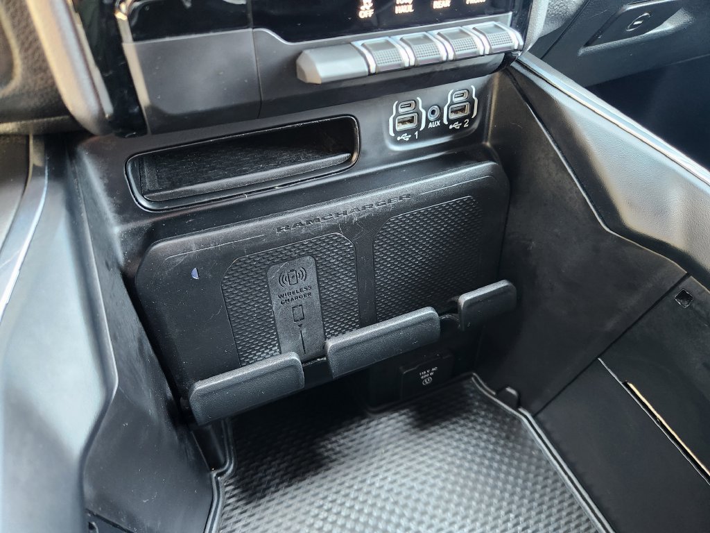 Used 2023 RAM 1500 Laramie AWD/4WD image 29