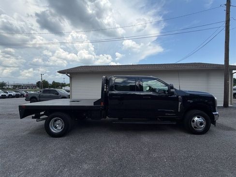 Used 2025 Ford F350 Lariat AWD/4WD image 1