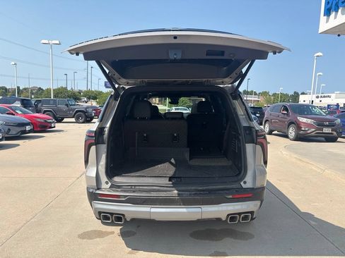 Used 2026 Chevrolet Traverse Z71 w/ Driver Confidence Package AWD/4WD image 42