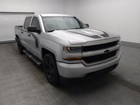Used 2018 Chevrolet Silverado 1500 Custom w/ Rally 1 Edition image 13