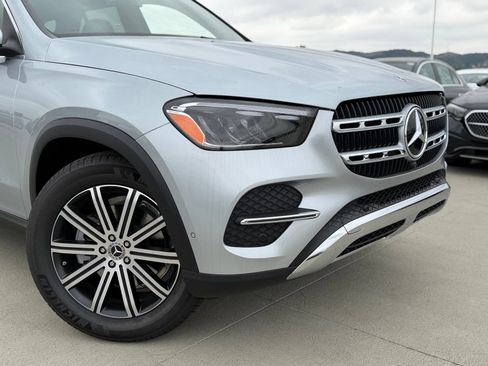 New 2026 Mercedes-Benz GLE 350 4MATIC image 3