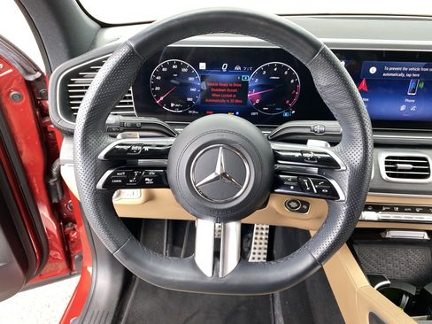 Used 2024 Mercedes-Benz GLS 450 4MATIC image 30