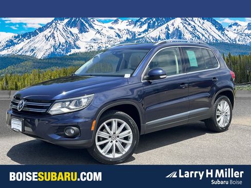 Used 2016 Volkswagen Tiguan SE AWD/4WD image 1