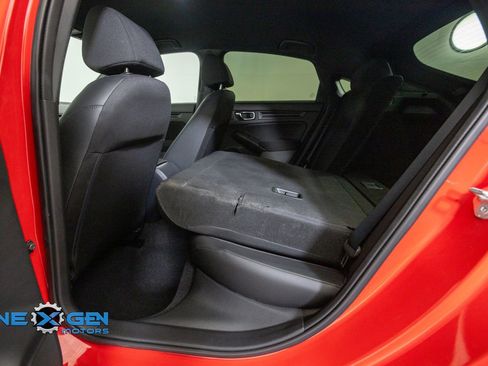 Used 2025 Honda Civic Sport image 28