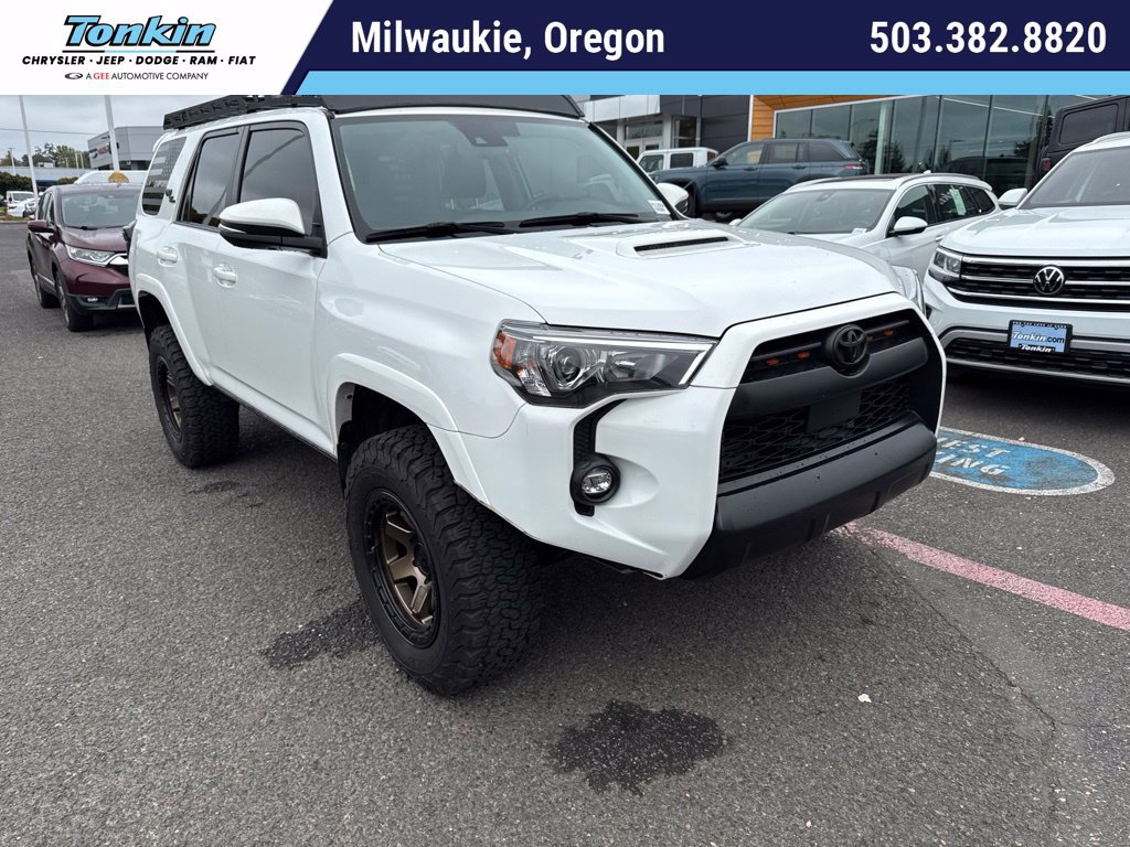 Used 2022 Toyota 4Runner TRD Off-Road Premium w/ Moonroof Package AWD/4WD image 1