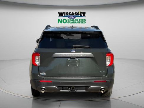 Used 2023 Ford Explorer XLT w/ Equipment Group 202A AWD/4WD image 29