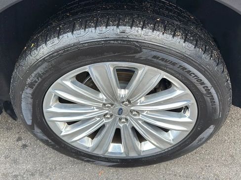 Used 2020 Ford Explorer Limited AWD/4WD image 9