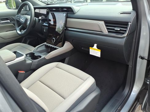 New 2026 GMC Terrain Elevation w/ Elevation Premium Package AWD/4WD image 8