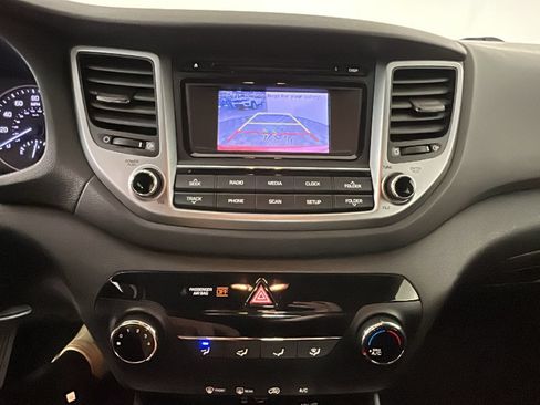 Used 2018 Hyundai Tucson SE FWD image 27