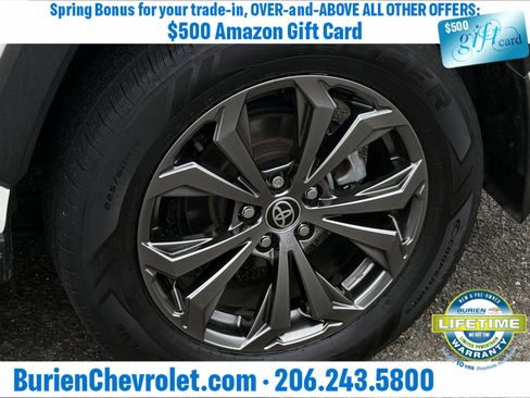 Used 2022 Toyota RAV4 XLE Premium w/ Carpet Mat Package (TMS) image 29