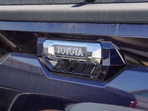 Used 2023 Toyota Tundra Limited AWD/4WD image 15