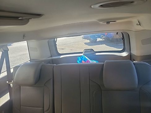 Used 2018 GMC Yukon XL SLT w/ Open Road Package image 24