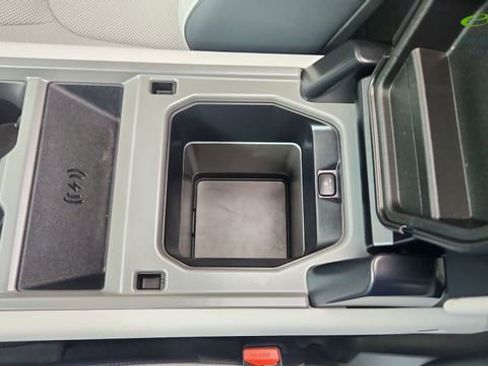 Used 2025 Land Rover Defender 110 X image 56