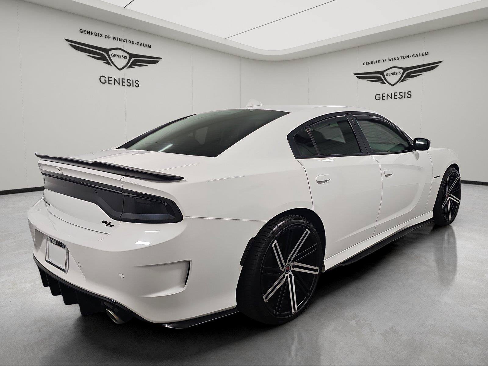 Used 2022 Dodge Charger R/T w/ Blacktop Package RWD image 5