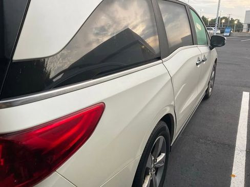 Used 2019 Honda Odyssey EX image 5