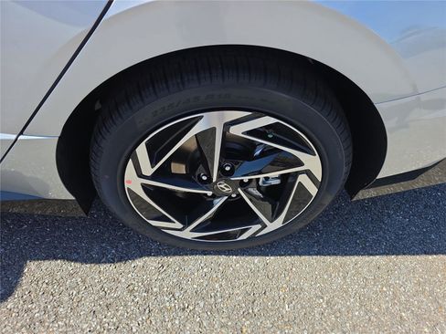 New 2026 Hyundai Sonata SEL image 9