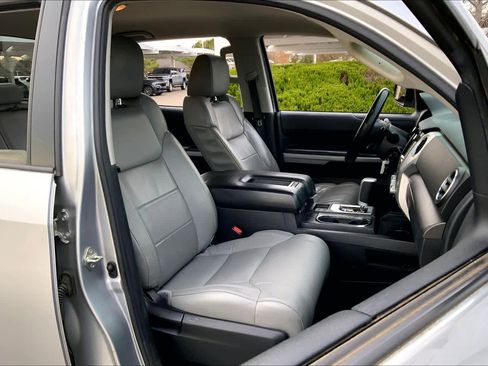 Used 2020 Toyota Tundra SR5 image 8