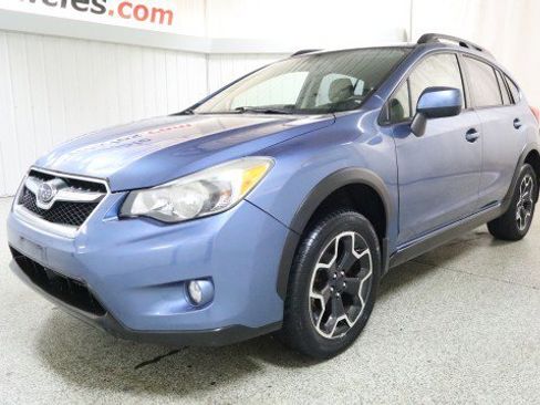 Used 2014 Subaru Crosstrek 2.0i Premium w/ Popular Package #1 AWD/4WD image 2