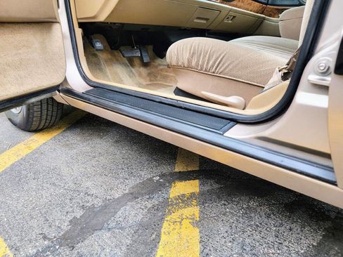 Used 1995 Buick Le Sabre Custom FWD image 28