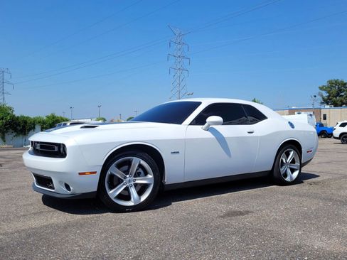 Used 2015 Dodge Challenger R/T w/ Quick Order Package 28B R/T image 2