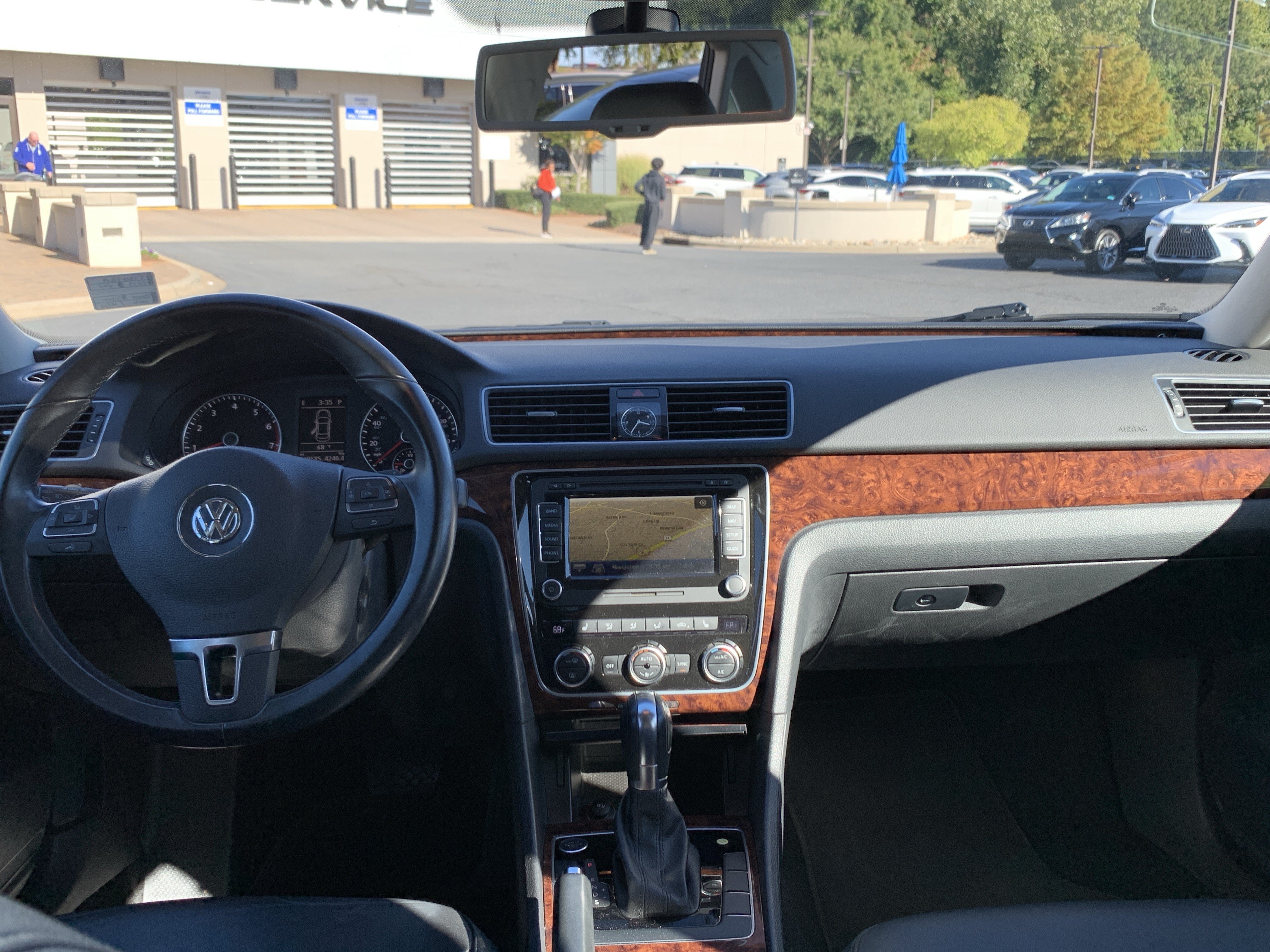 Used 2013 Volkswagen Passat 3.6 SEL Premium FWD image 30