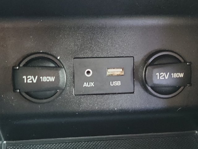 Used 2020 Hyundai Elantra SEL FWD image 14