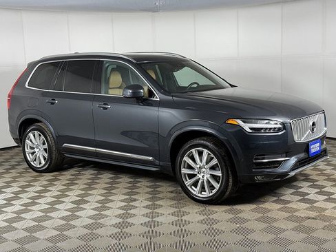 Used 2017 Volvo XC90 T6 Inscription w/ Vision Package image 50
