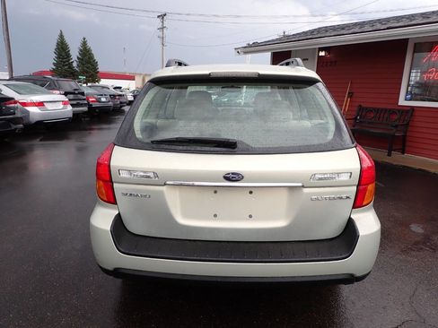 Used 2007 Subaru Outback 2.5i image 5