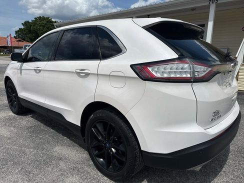 Used 2017 Ford Edge Titanium w/ Equipment Group 301A FWD image 3