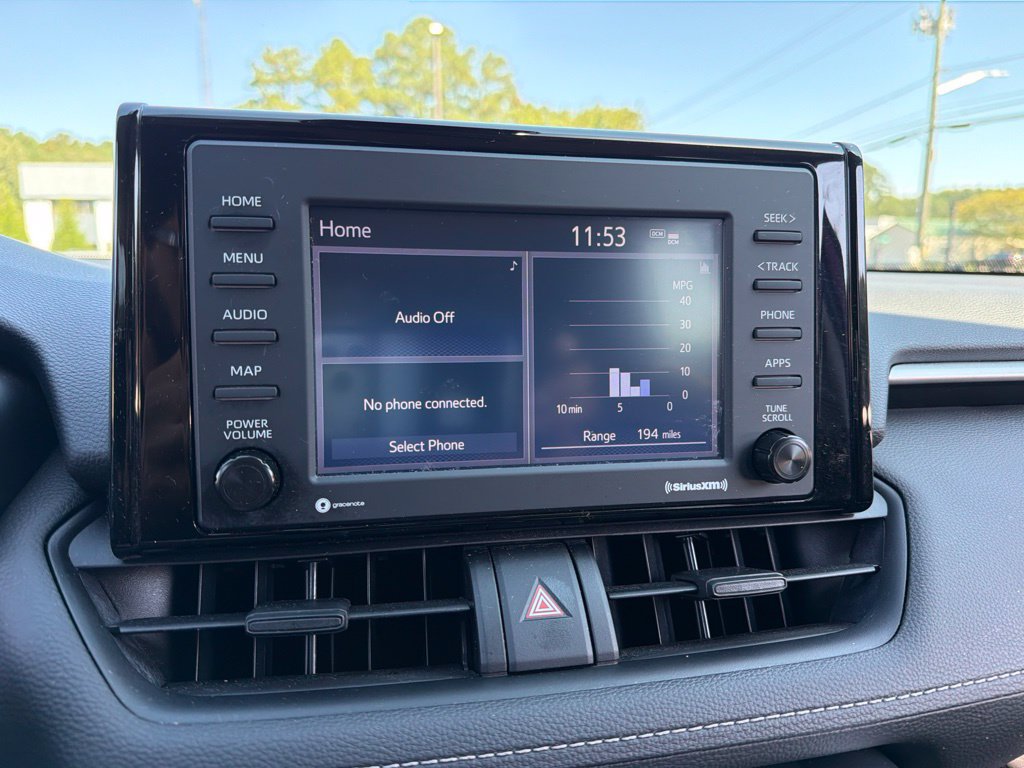 Used 2022 Toyota RAV4 XLE AWD/4WD image 9