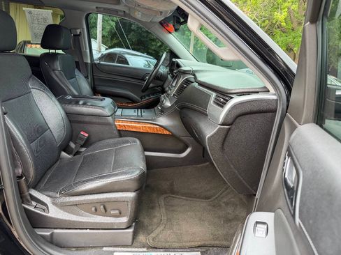 Used 2015 Chevrolet Tahoe LTZ AWD/4WD image 10