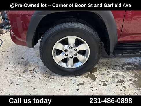 Used 2011 Toyota 4Runner Trail AWD/4WD image 10