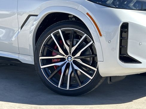 New 2026 BMW X6 xDrive40i w/ Executive Package image 6