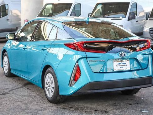 Used 2018 Toyota Prius Prime Plus image 8