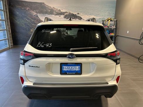 Used 2026 Subaru Forester Premium AWD/4WD image 5