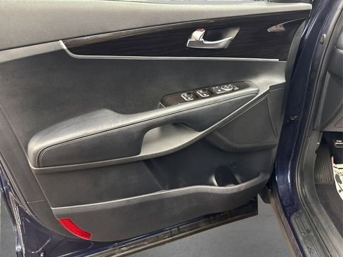 Used 2020 Kia Sorento S image 21