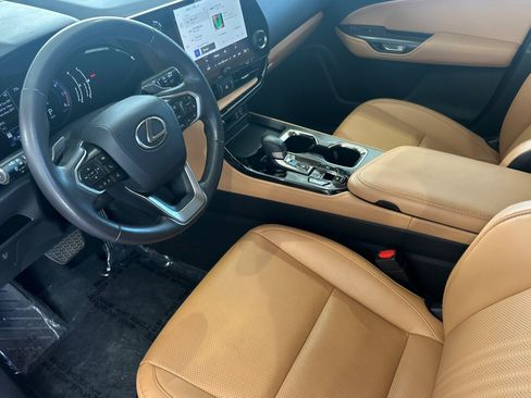 Certified 2024 Lexus NX 250 FWD image 11