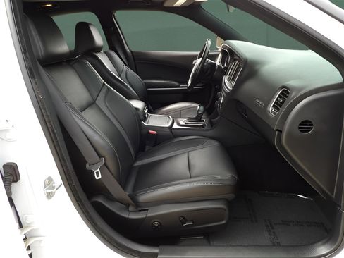 Used 2021 Dodge Charger SXT w/ Leather Interior Group image 17