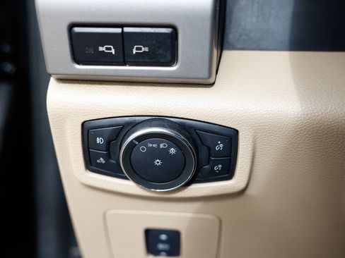 Used 2017 Ford F150 Lariat w/ Equipment Group 501A Mid image 53