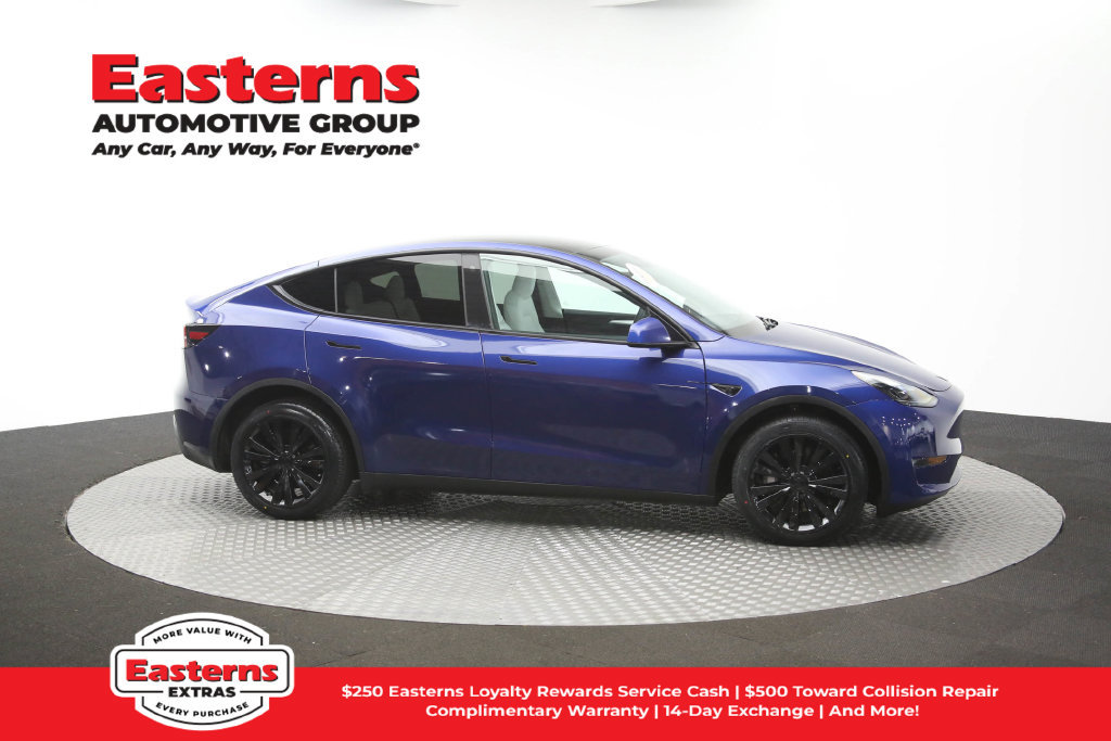 Used 2023 Tesla Model Y Long Range AWD/4WD image 42