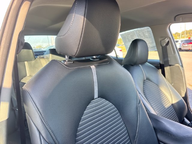 Used 2019 Toyota Camry SE FWD image 29