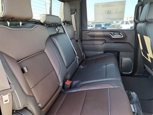 New 2026 GMC Sierra 2500 Denali w/ Denali Reserve Package image 21