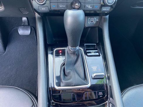 Certified 2025 Jeep Compass Limited AWD/4WD image 12